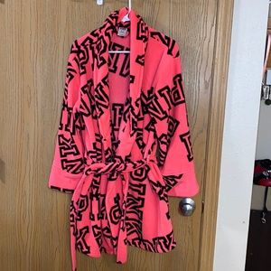 Fluffy polyester PINK robe size M/L
